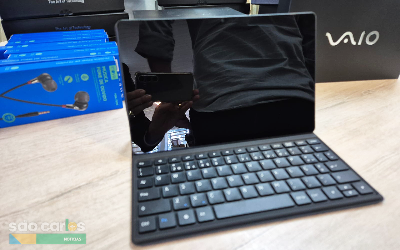 Entrega de Tablets para Alunos da EMEB Janete Lia em São Carlos