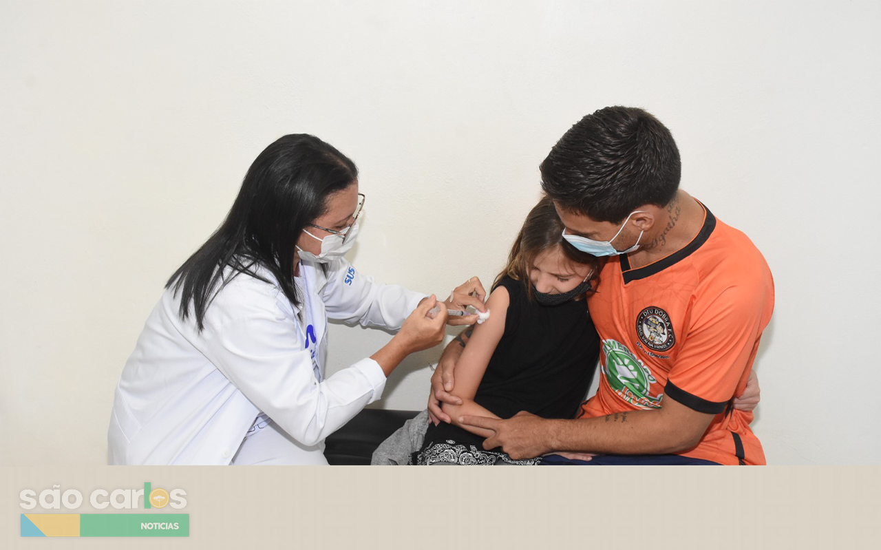 São Carlos intensifica vacinação de crianças e adolescentes com Campanha Nacional de Multivacinação