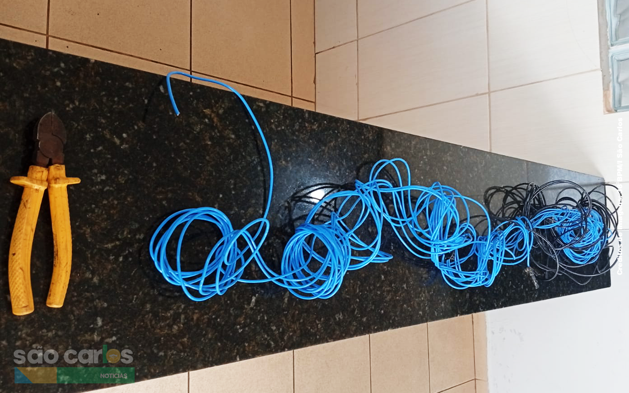 Furto em São Carlos: Homem é preso em flagrante com fios de cobre no Centro