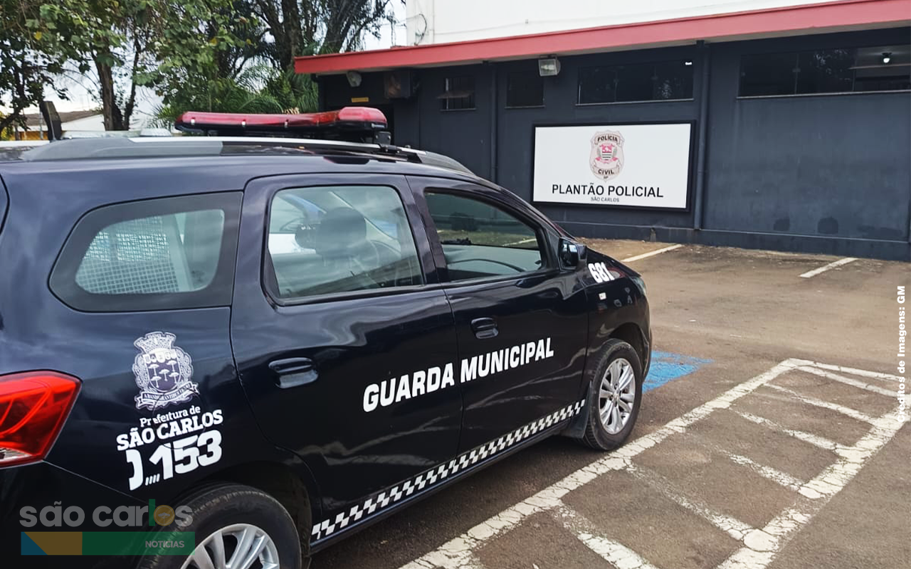 Flagrante no Centro: Homem é preso por lesão corporal e ataques racistas em farmácia de São Carlos