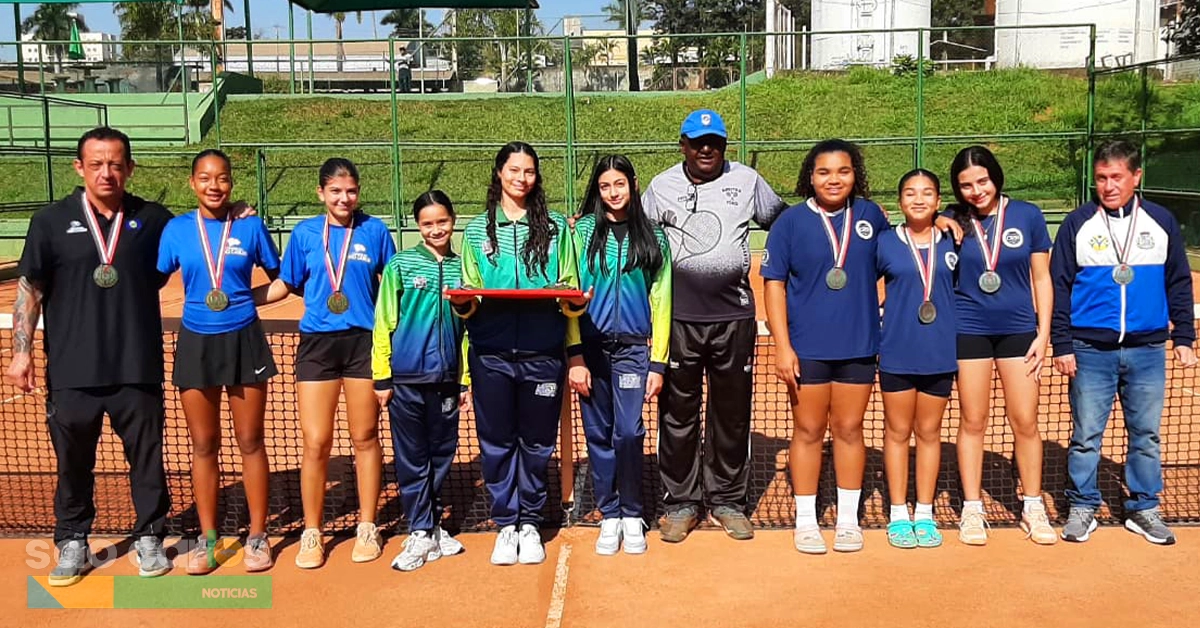 Tênis feminino conquista ouro para São Carlos nos Regionais